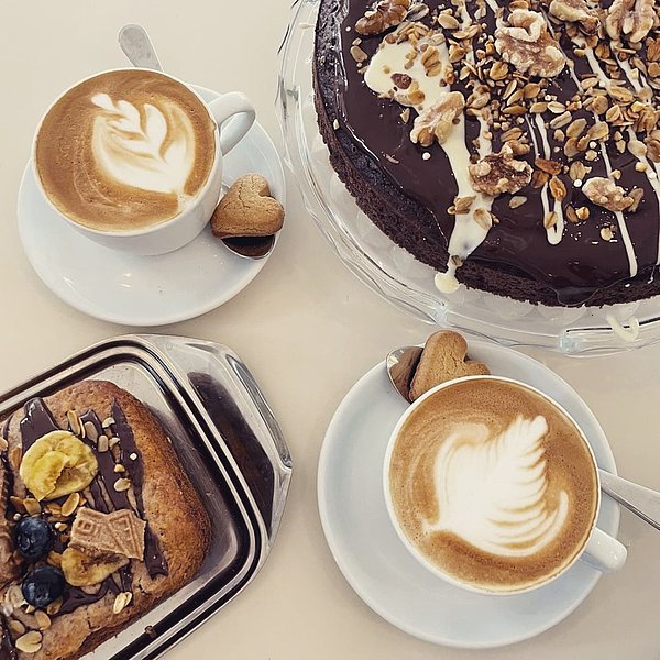 Kaffee und Kuchen im Café Sörkel  in Landau